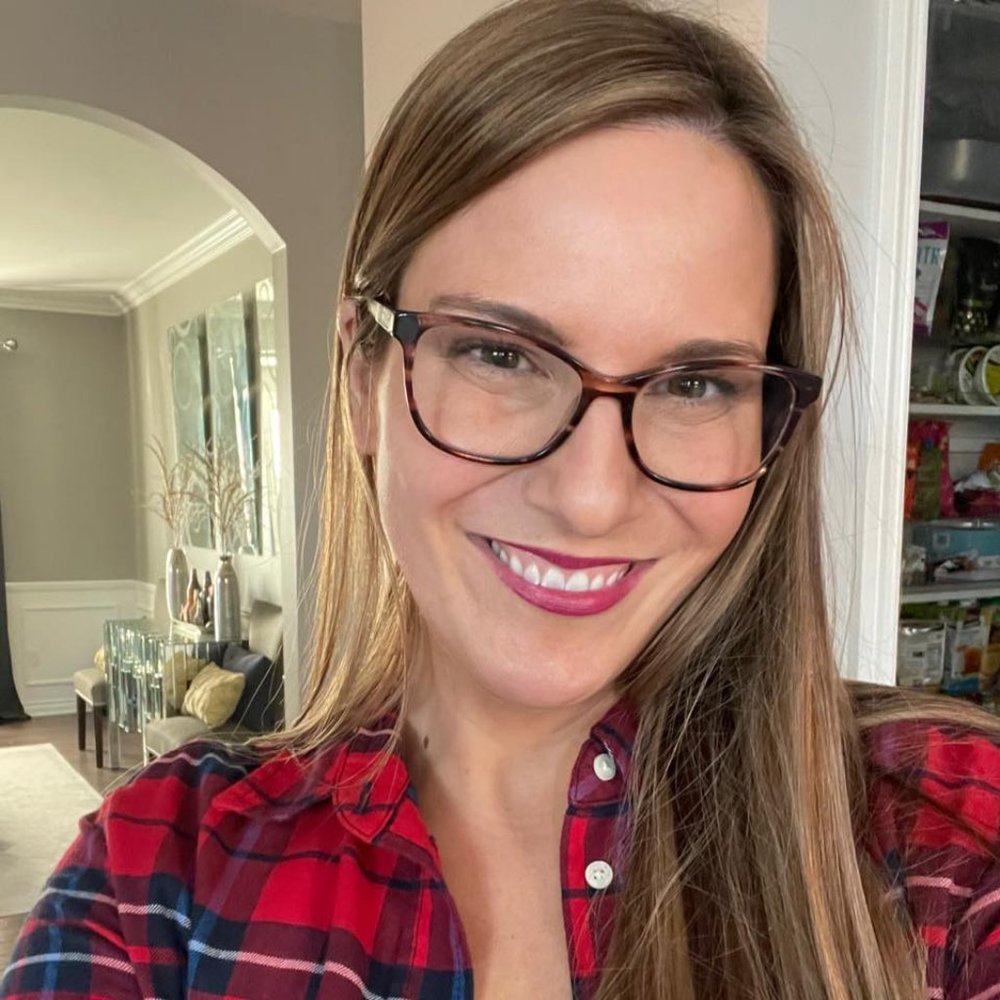 Meet your Posher, Stephanie